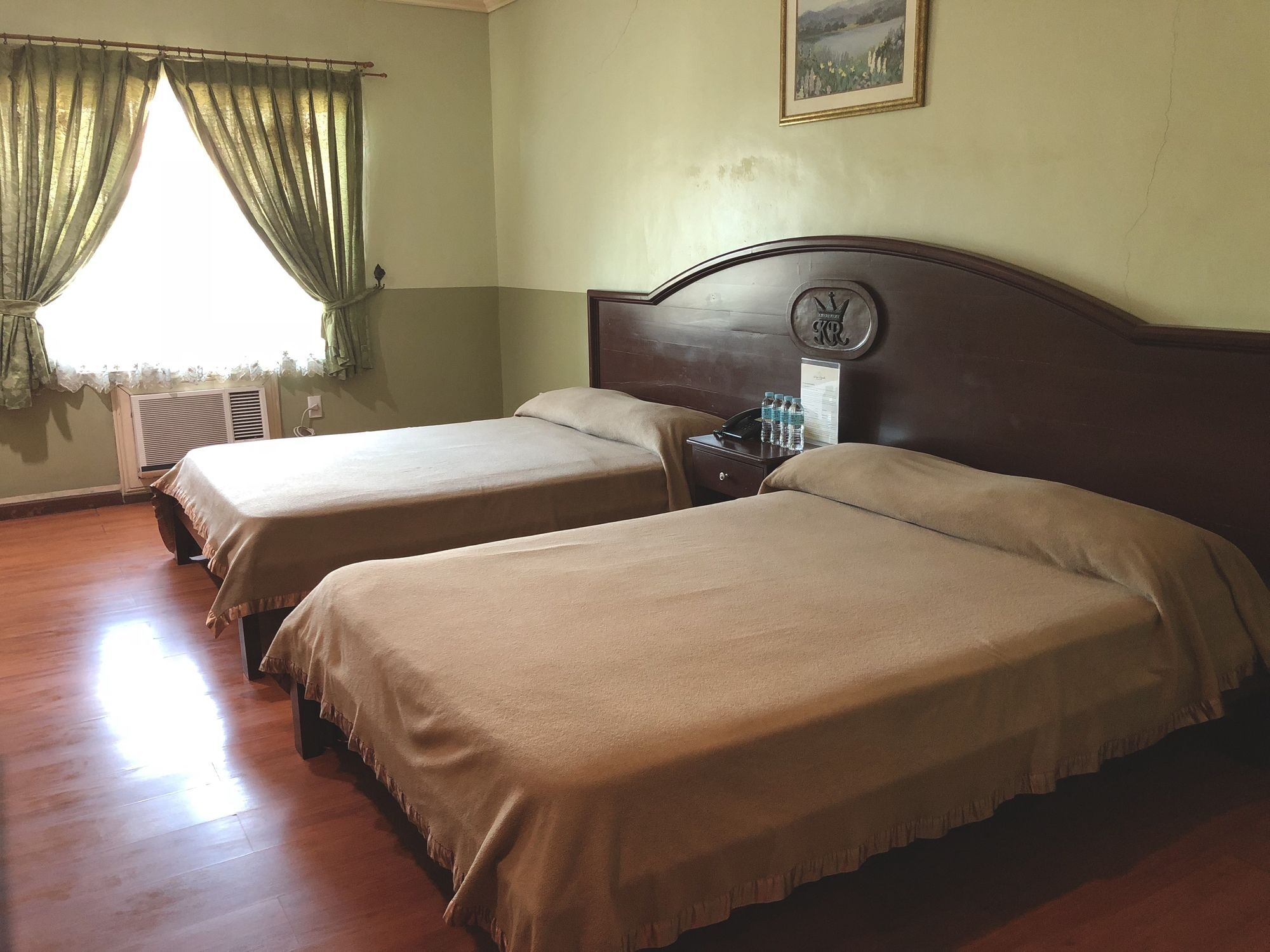 King'S Royale Hotel And Resort Bacolor 外观 照片